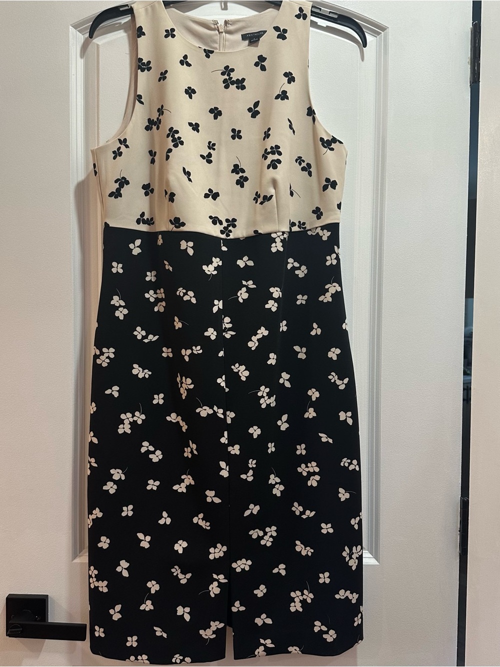 Ann Taylor black + cream floral sheath color block pencil dress Size 6 - Picture 2 of 3